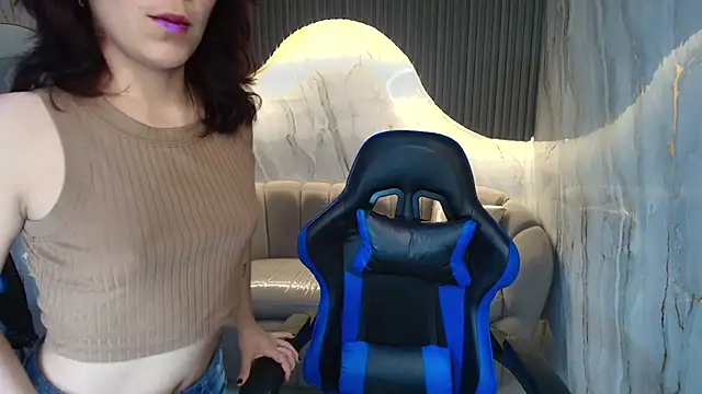 Snapshot of valentina_r_ chatting on November 9, 2025, 12:47 pm valentina r online show from November 9, 2025, 12:47 pm