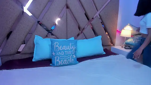 Snapshot of BelhaLawuo chatting on November 14, 2025, 9:02 pm BelhaLawuo online show from November 14, 2025, 9:02 pm