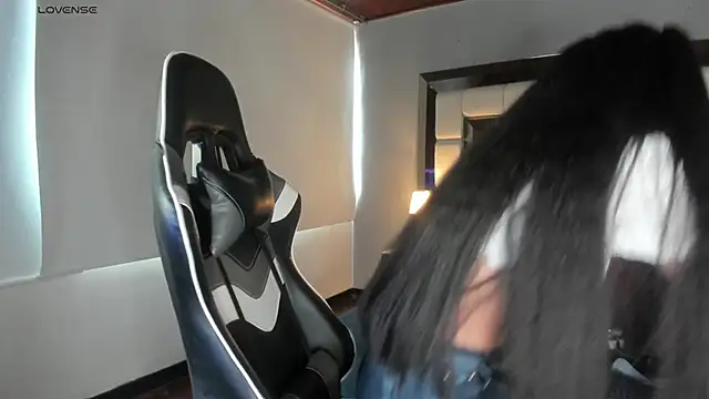 Adhara7 online show from October 10, 2025, 6:29 pm