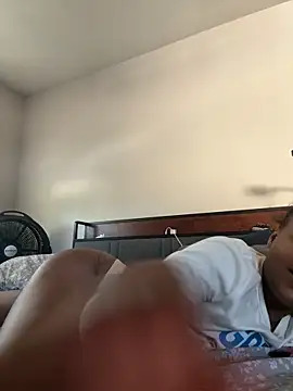 PrettyBabriexox online show from October 3, 2025, 3:42 pm