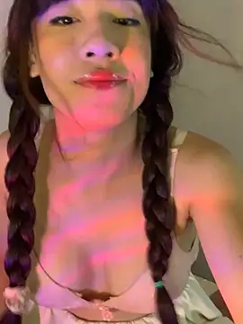 Snapshot of Kimberly-Ferarren chatting on February 15, 2026, 8:05 pm Kimberly-Ferarren online show from February 15, 2026, 8:05 pm