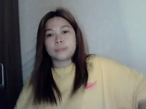 Snapshot of mimi15 chatting on July 18, 2026, 11:52 pm mimi15 online show from July 18, 2026, 11:52 pm