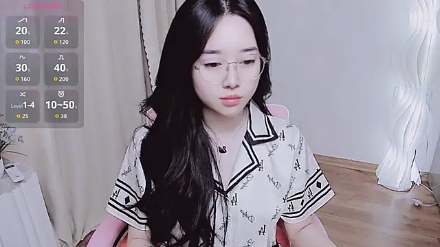 Miu-999 online show from October 1, 2025, 2:06 am