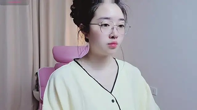 Miu-999 online show from March 2, 2026, 2:03 am