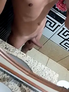 Snapshot of Gusttavotesudoxxvvc chatting on October 1, 2025, 4:07 am Gusttavotesudoxxvvc online show from October 1, 2025, 4:07 am