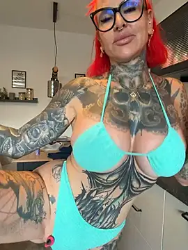 CatCoxx online show from June 30, 2026, 5:41 am