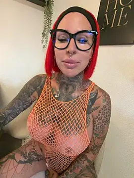 CatCoxx online show from July 27, 2026, 11:06 am