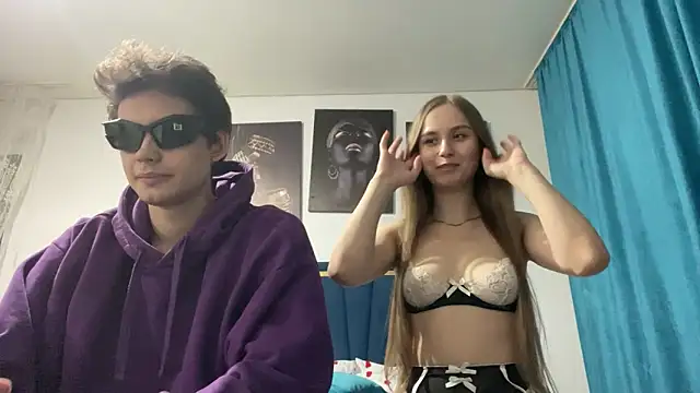 Snapshot of merycouple chatting on December 4, 2025, 6:16 pm merycouple online show from December 4, 2025, 6:16 pm