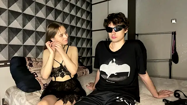 Snapshot of merycouple chatting on February 25, 2026, 10:25 am merycouple online show from February 25, 2026, 10:25 am