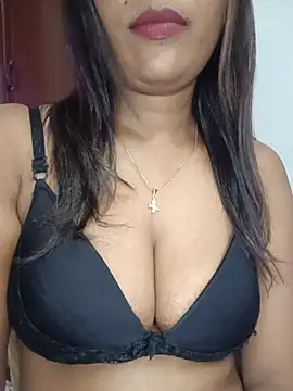 Snapshot of Tamil_kavinila chatting on June 5, 2026, 10:21 am Tamil kavinila online show from June 5, 2026, 10:21 am