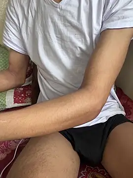 Snapshot of Yasar-Xxxl chatting on March 23, 2026, 2:54 pm Yasar-Xxxl online show from March 23, 2026, 2:54 pm