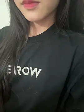 Snapshot of Desi_sara chatting on September 26, 2025, 3:49 pm Desi sara online show from September 26, 2025, 3:49 pm