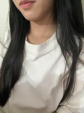 Snapshot of Desi_sara chatting on November 4, 2025, 3:33 pm Desi sara online show from November 4, 2025, 3:33 pm