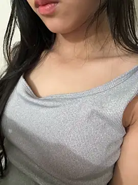 Snapshot of Desi_sara chatting on November 28, 2025, 4:04 am Desi sara online show from November 28, 2025, 4:04 am