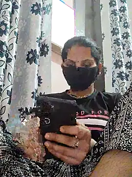 Snapshot of poojam93 chatting on February 5, 2026, 3:38 pm poojam93 online show from February 5, 2026, 3:38 pm