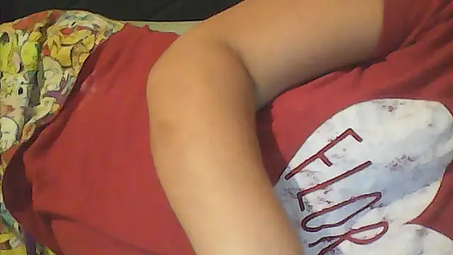 sarahkat86 online show from March 2, 2026, 12:46 am