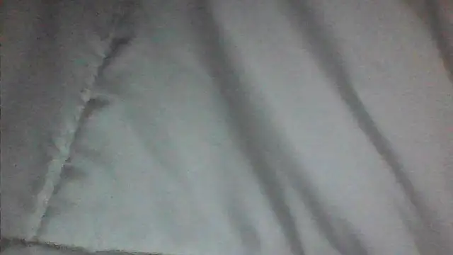 sarahkat86 online show from April 26, 2026, 9:29 am