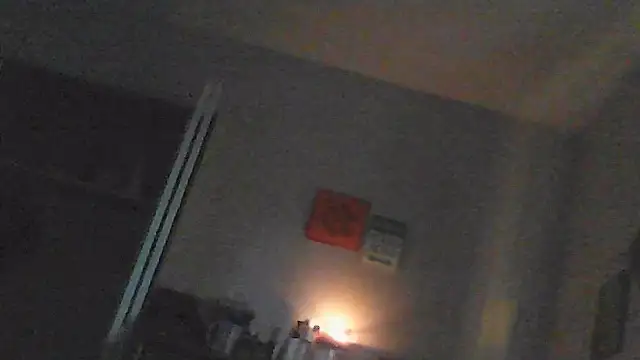 sarahkat86 online show from April 27, 2026, 11:36 pm