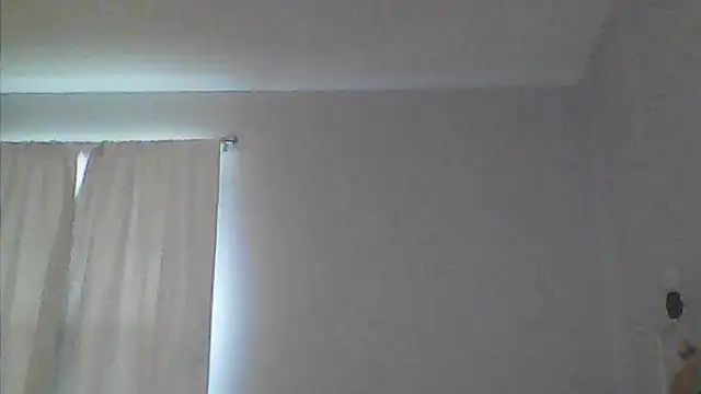 sarahkat86 online show from May 1, 2026, 9:30 pm