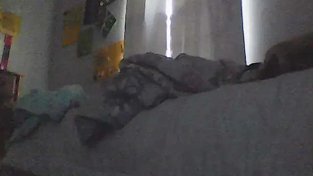 Snapshot of sarahkat86 chatting on June 7, 2026, 11:03 am sarahkat86 online show from June 7, 2026, 11:03 am