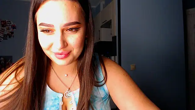 NikiWhite online show from September 18, 2025, 2:02 am