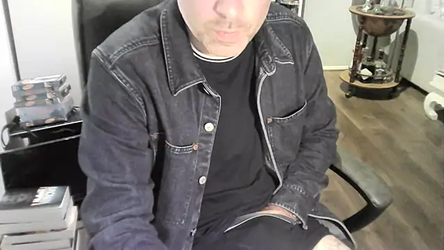 Chrisprngr online show from September 29, 2025, 11:53 pm