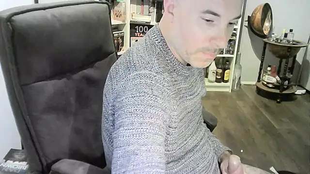 Snapshot of Chrisprngr chatting on May 10, 2026, 12:32 pm Chrisprngr online show from May 10, 2026, 12:32 pm