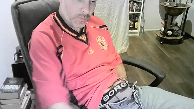 Snapshot of Chrisprngr chatting on July 20, 2026, 6:43 pm Chrisprngr online show from July 20, 2026, 6:43 pm