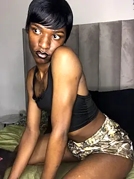 Trans fairy online show from September 30, 2025, 5:29 pm