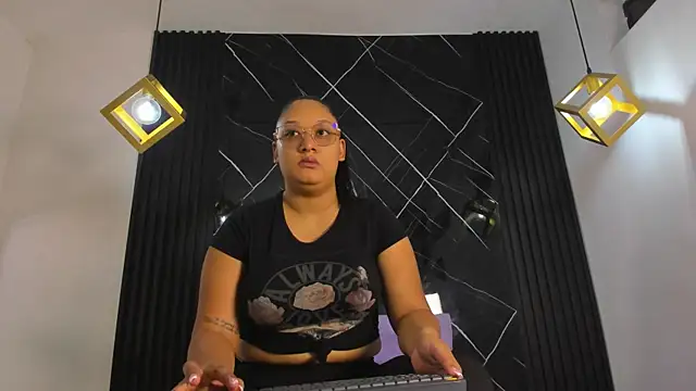 AriaBelle online show from June 6, 2026, 11:15 am