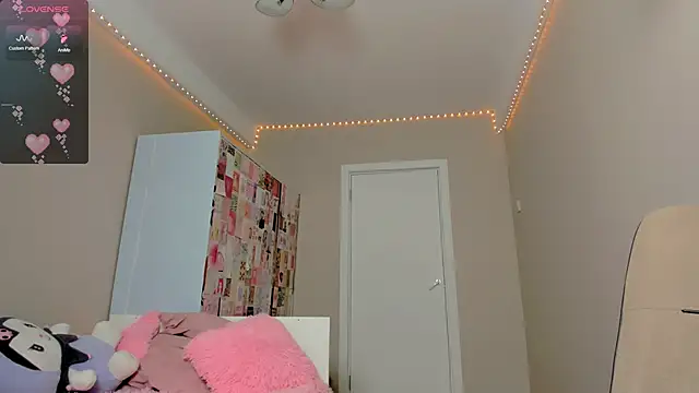 yoi mika online show from September 15, 2025, 8:31 pm