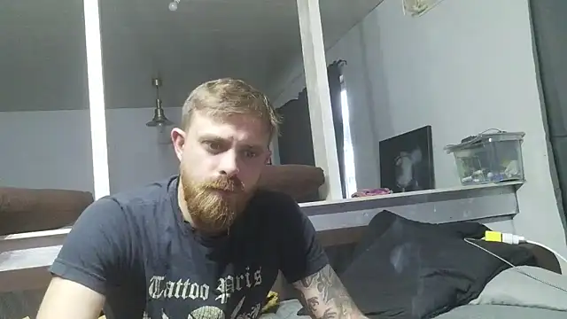 Snapshot of Bikerhot883hd chatting on June 15, 2026, 7:27 pm Bikerhot883hd online show from June 15, 2026, 7:27 pm