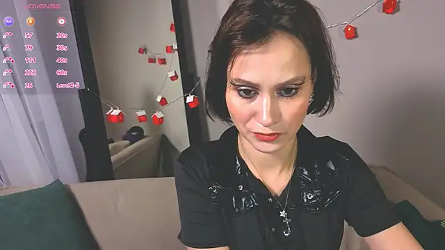 Snapshot of worsh1p_me chatting on December 18, 2025, 4:35 pm worsh1p me online show from December 18, 2025, 4:35 pm