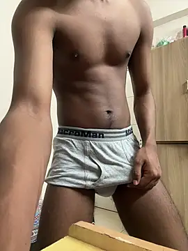 Snapshot of Lustking2406 chatting on October 4, 2025, 10:30 pm Lustking2406 online show from October 4, 2025, 10:30 pm