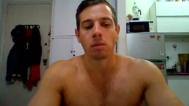 luca23millo90 online show from March 31, 2026, 4:02 am