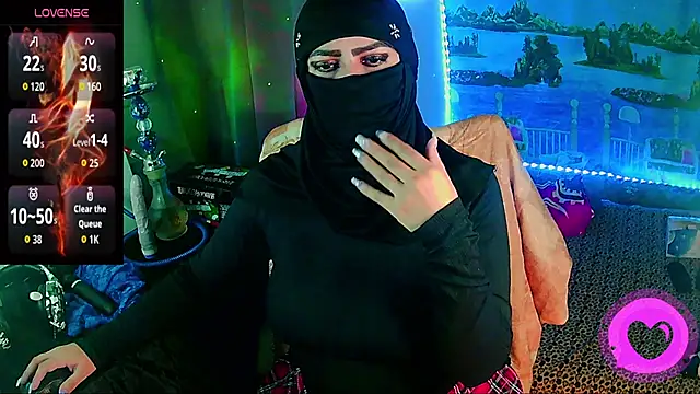 Snapshot of SultanaLayla chatting on June 30, 2026, 9:05 pm SultanaLayla online show from June 30, 2026, 9:05 pm