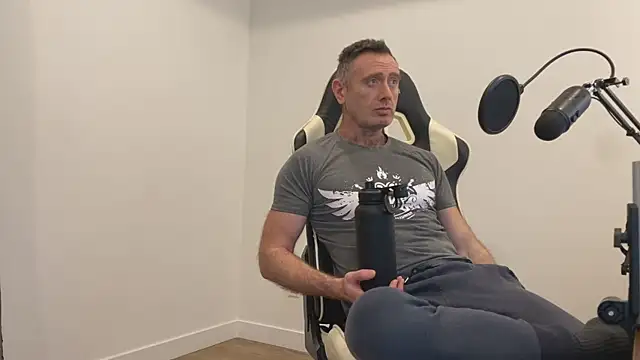 TheDonnyBasilisk online show from December 14, 2025, 9:52 pm