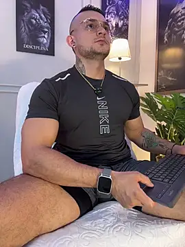 Marco Vega online show from April 10, 2026, 5:06 pm