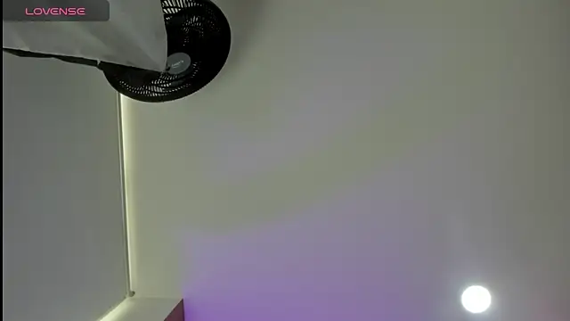 Snapshot of sweet__vanessa1 chatting on June 8, 2026, 7:36 pm sweet vanessa1 online show from June 8, 2026, 7:36 pm