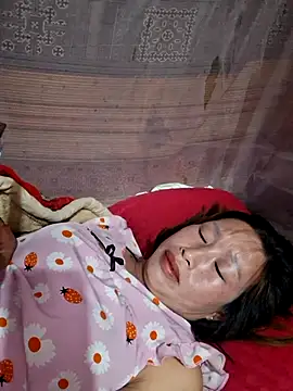 ngocngoc cute online show from April 23, 2026, 1:35 pm