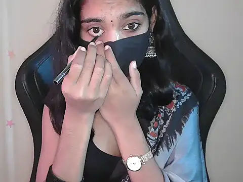 Simmi Ji online show from November 29, 2025, 7:11 am