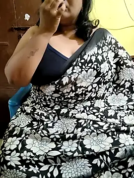 Snapshot of Swapna_Hyd chatting on April 24, 2026, 5:21 am Swapna Hyd online show from April 24, 2026, 5:21 am