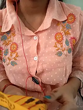 Neha Tyagi online show from October 13, 2025, 4:56 am