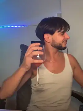 Snapshot of Gipsyboysteve chatting on September 15, 2025, 5:24 pm Gipsyboysteve online show from September 15, 2025, 5:24 pm