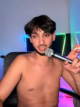 Snapshot of Gipsyboysteve chatting on October 5, 2025, 8:18 pm Gipsyboysteve online show from October 5, 2025, 8:18 pm