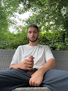 Snapshot of Gipsyboysteve chatting on July 26, 2026, 10:33 am Gipsyboysteve online show from July 26, 2026, 10:33 am