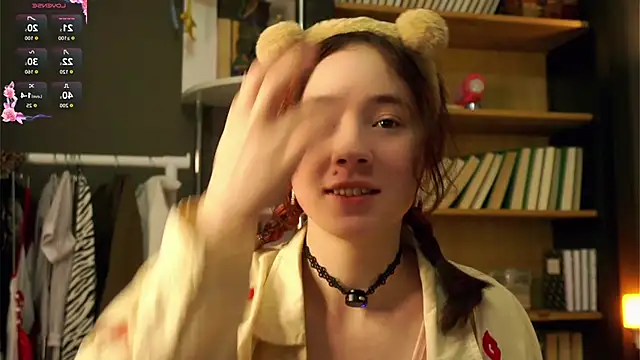 Snapshot of AlbertaClack chatting on November 2, 2025, 11:45 am AlbertaClack online show from November 2, 2025, 11:45 am