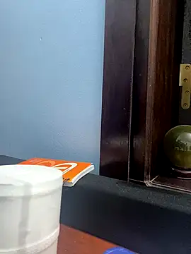 Snapshot of lahungdj12 chatting on October 25, 2025, 2:13 pm lahungdj12 online show from October 25, 2025, 2:13 pm