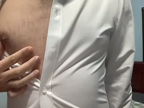 Snapshot of lahungdj12 chatting on November 4, 2025, 1:21 pm lahungdj12 online show from November 4, 2025, 1:21 pm