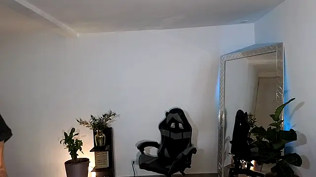 Snapshot of Wyatt_Rose chatting on September 29, 2025, 11:53 pm Wyatt Rose online show from September 29, 2025, 11:53 pm